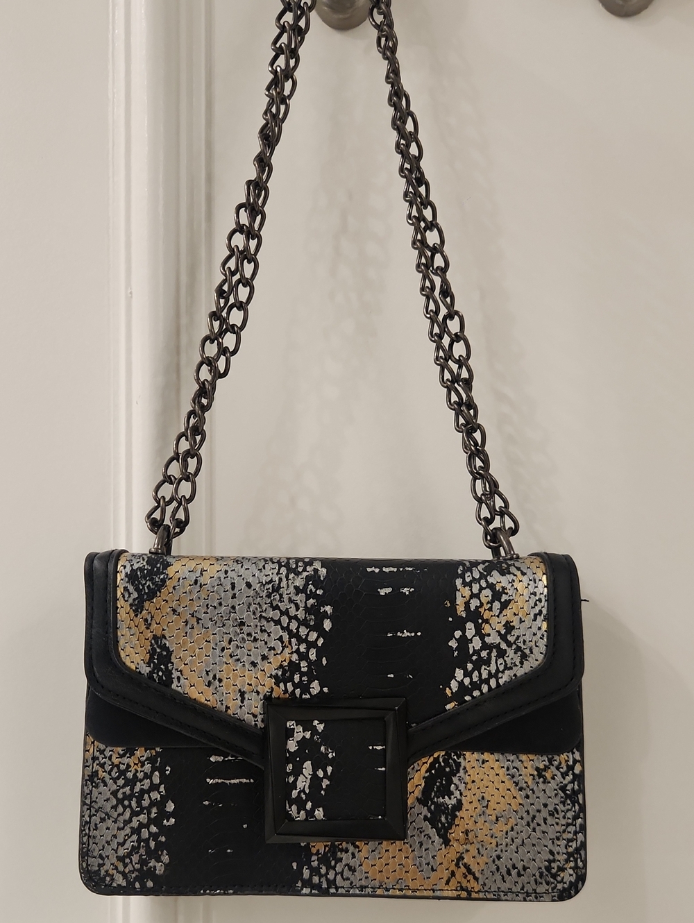 Black Snake-Print Chain Shoulder Bag